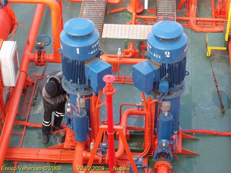 30 - Pompe booster - Booster pump.JPG